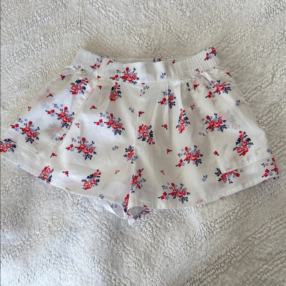 Girl’s Janie and Jack Floral Pull-on Shorts, 3